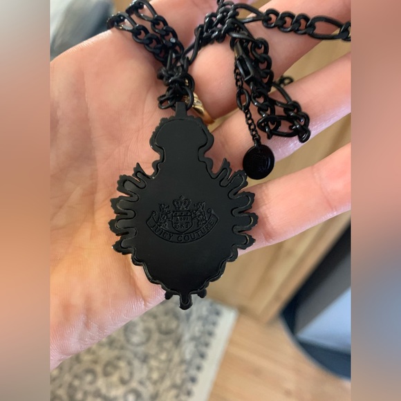 Juicy Couture Black crest necklace - Picture 7 of 10